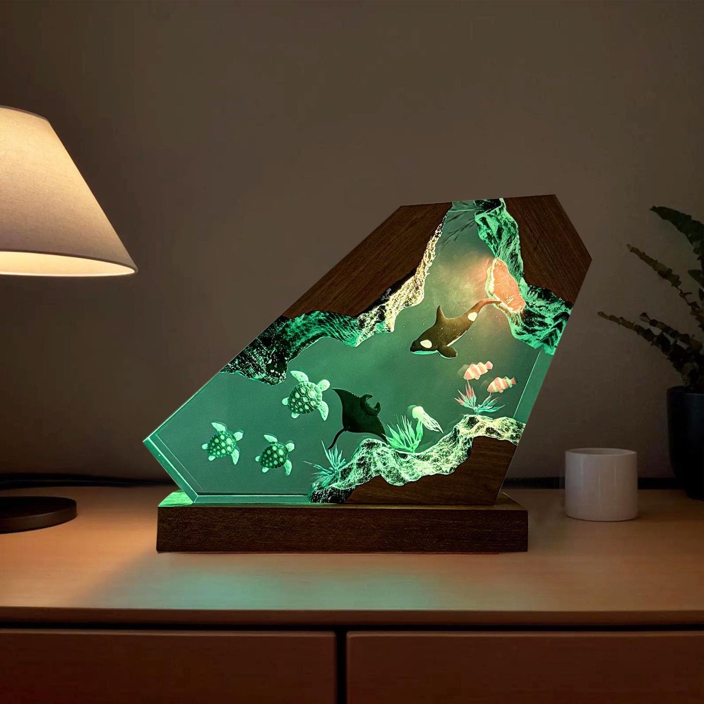 Orca Ocean Resin Lamp - Handmade Resin Night Light with USB Port, Variable Lights, Marine Biology Gifts for Women and Men, Ocean Enthusiast Collectibles, Unique Birthday Gifts for Him & Her (6"x4")