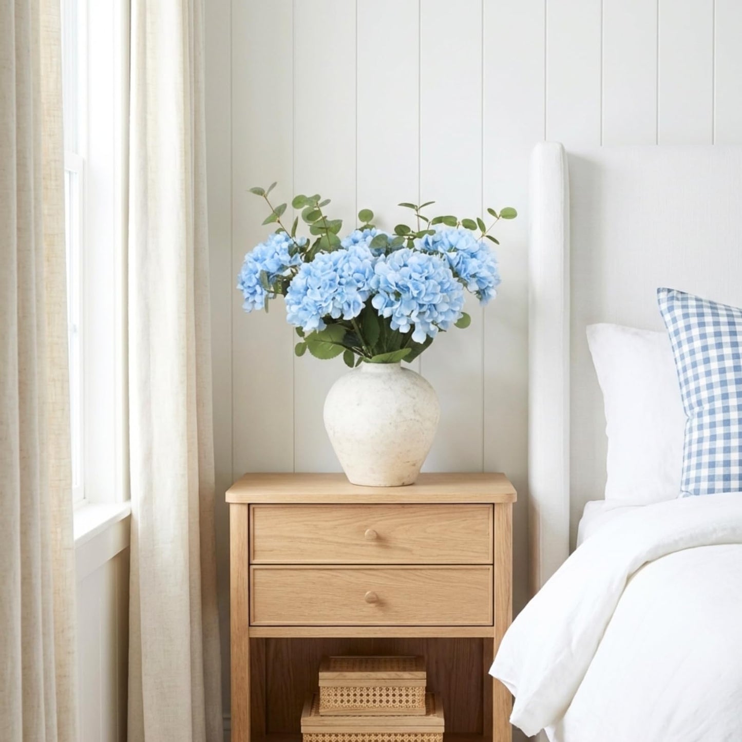 Blue Hydrangea Artificial Flowers Arrangement, 5 Real Touch Hydrangea Stems & 3 Faux Eucalyptus, Artificial Flowers for Table Centerpiece, Dining Room Living Room Decor, Spring Home Decor