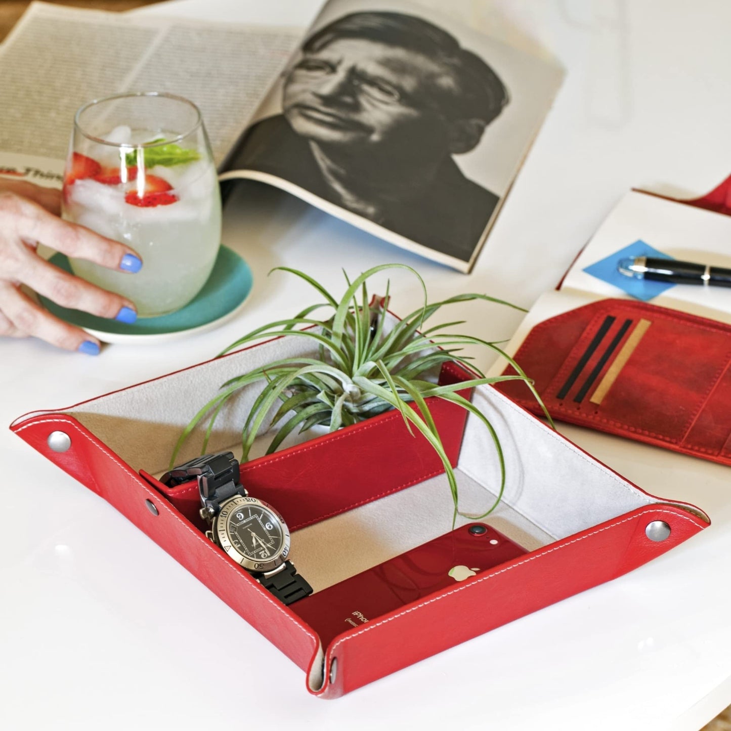 Londo Leather Tray Organizer - Practical Lightweight Water Resistant Computer Table Desk Storage Box for Wallets, Watches, Keys, Coins, Cell Phones and Office Equipment
