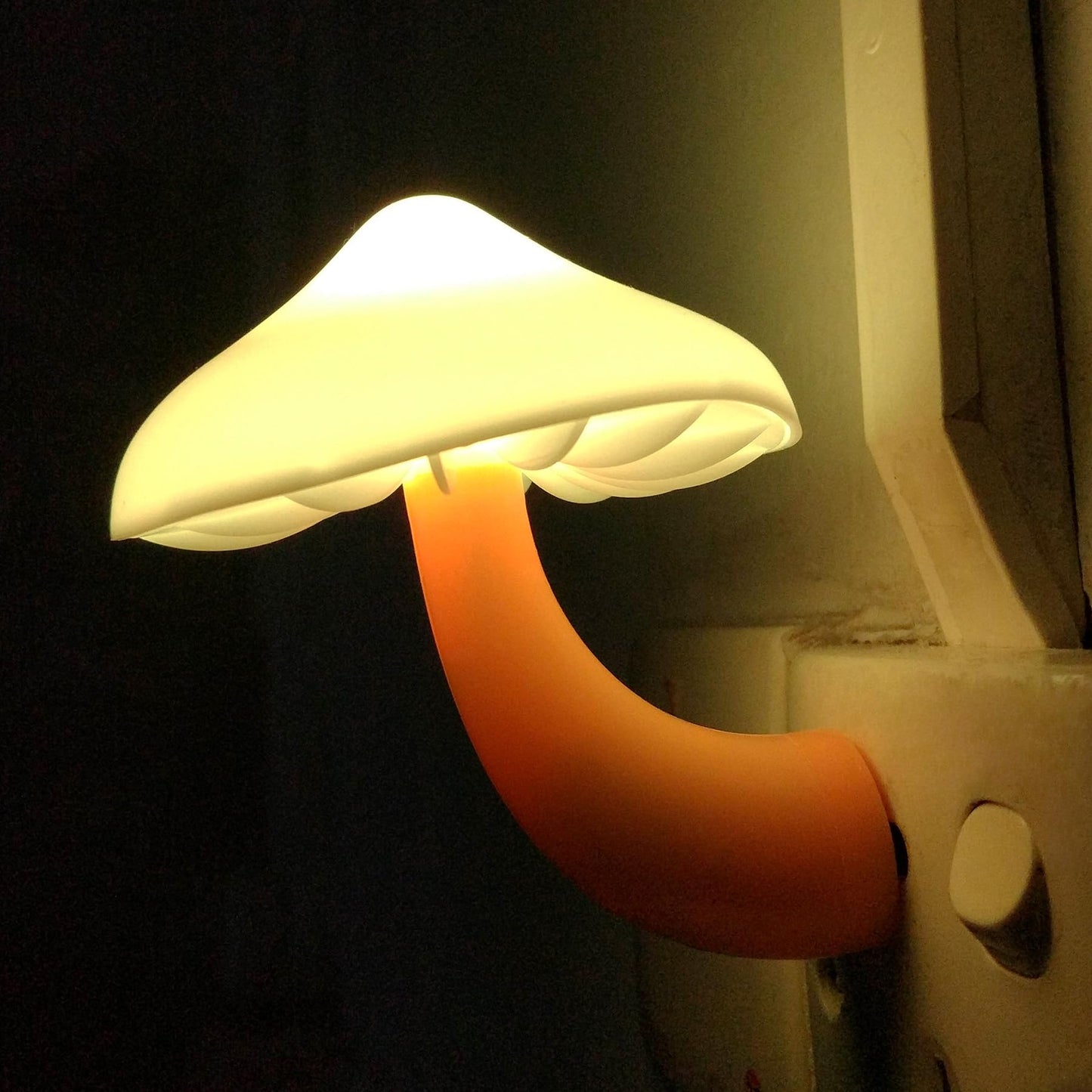 AUSAYE 4 Pack Plug in Night Light, Mushroom Light LED Nightlights for Kids, Adults, Bedroom, Bathroom,Hallway, Stairs, Kitchen White