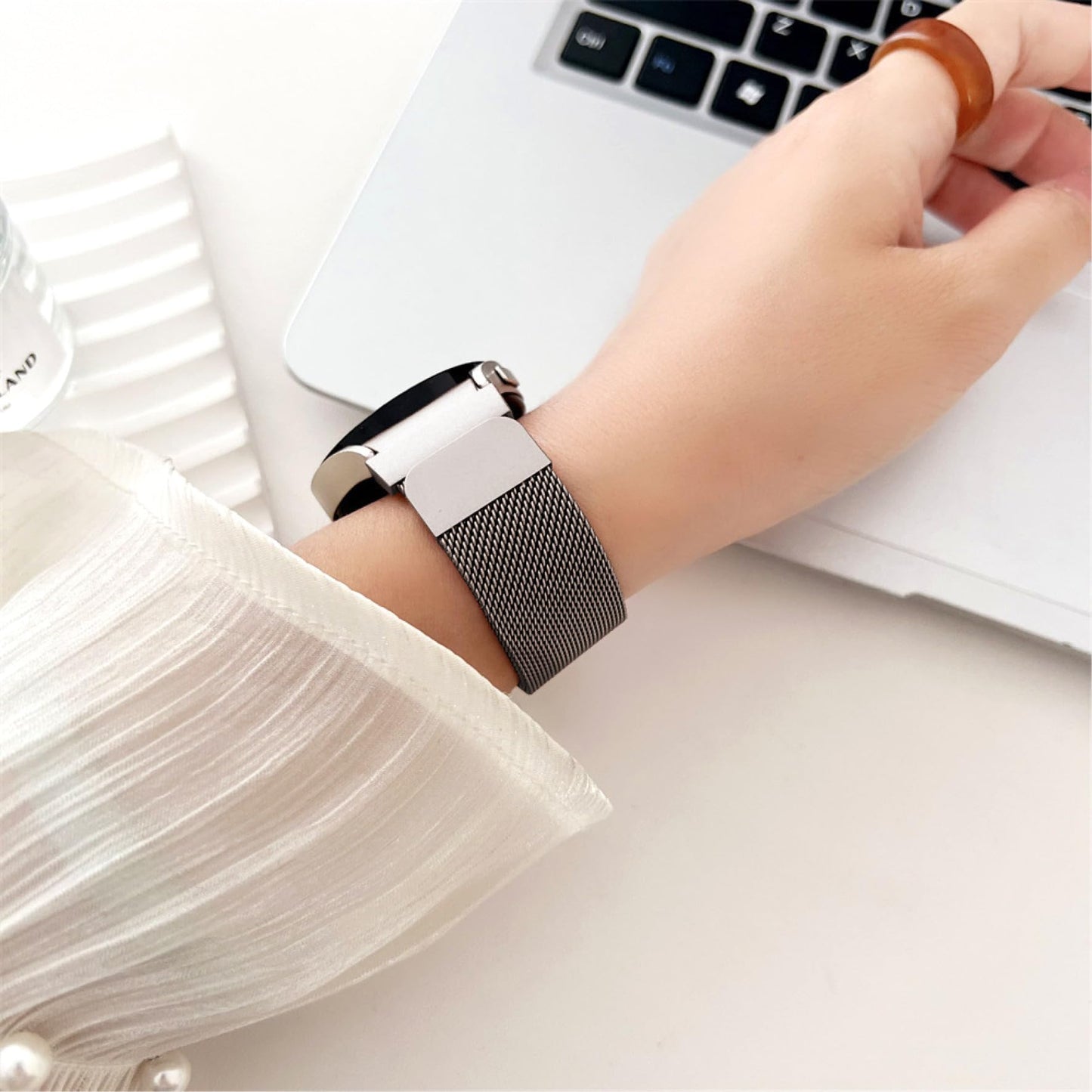 Magnetic Metal Band for Samsung Galaxy Watch 7 6 5 4 FE 40mm 44mm/Galaxy 6 Classic 43mm 47mm/4 Classic 42mm 46mm/5 Pro 45mm,One Click Attachment,No Gap Stainless Steel Milanese Loop Strap Women Men