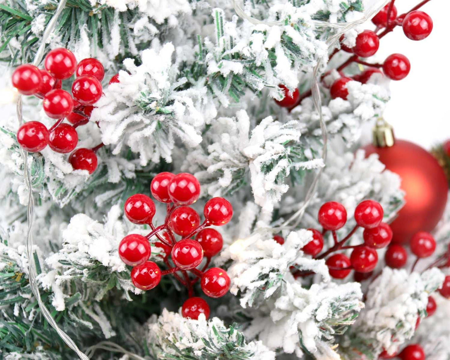 Mklsit 30 Pack Artificial Red Berry Stems, 8.2 Inch Christmas Berry Picks Holly Berries Branches for Christmas Tree Decorations DIY Crafts Wreath Decor
