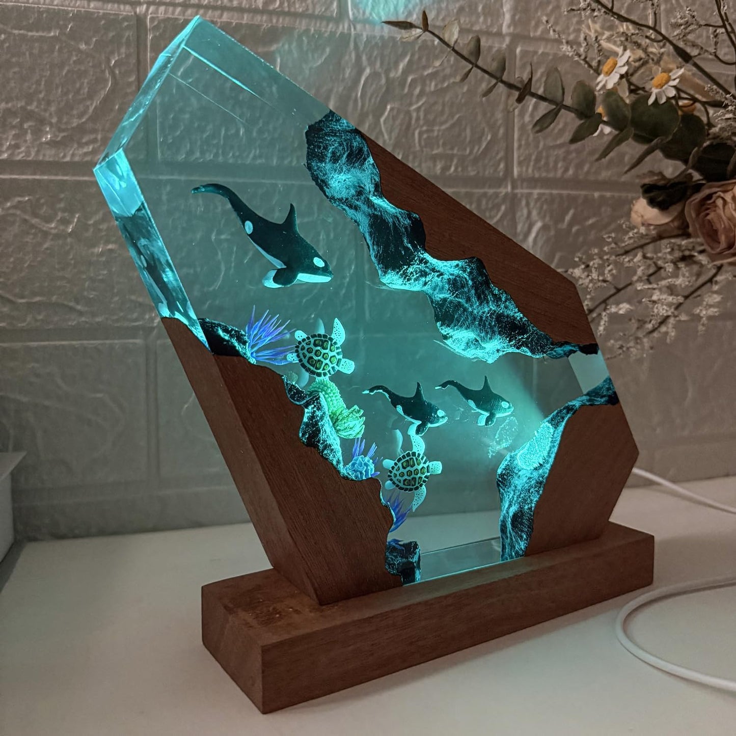 Orca Ocean Resin Lamp - Handmade Resin Night Light with USB Port, Variable Lights, Marine Biology Gifts for Women and Men, Ocean Enthusiast Collectibles, Unique Birthday Gifts for Him & Her (10"x6")