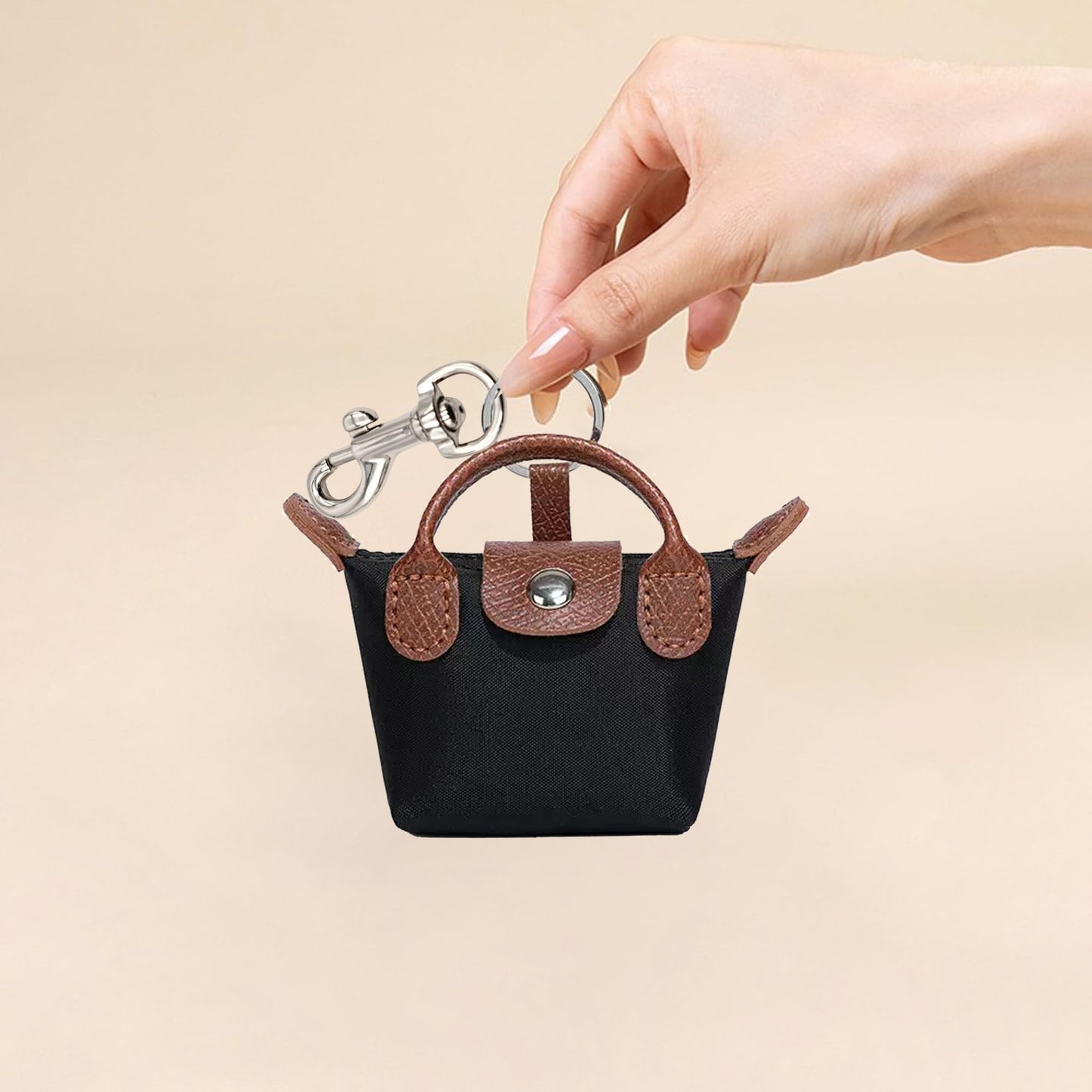 JNZGYBW Mini Purse With Keychain， Handbag Cosmetic Bag，Small Pouch Purse Charm Nylon Mini Bag Snap Closure Pouch Portable Travel Storage Bag For Women (black)