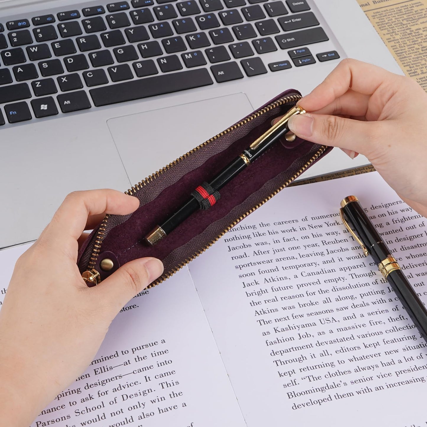 JANKOW Crazy Horse Leather Zipper Pen Pouch Handmade, Single Pen Case Fountain Pen Sleeve Holder Pouch Cover Vintage, Mini Pencil Bag (Purple)