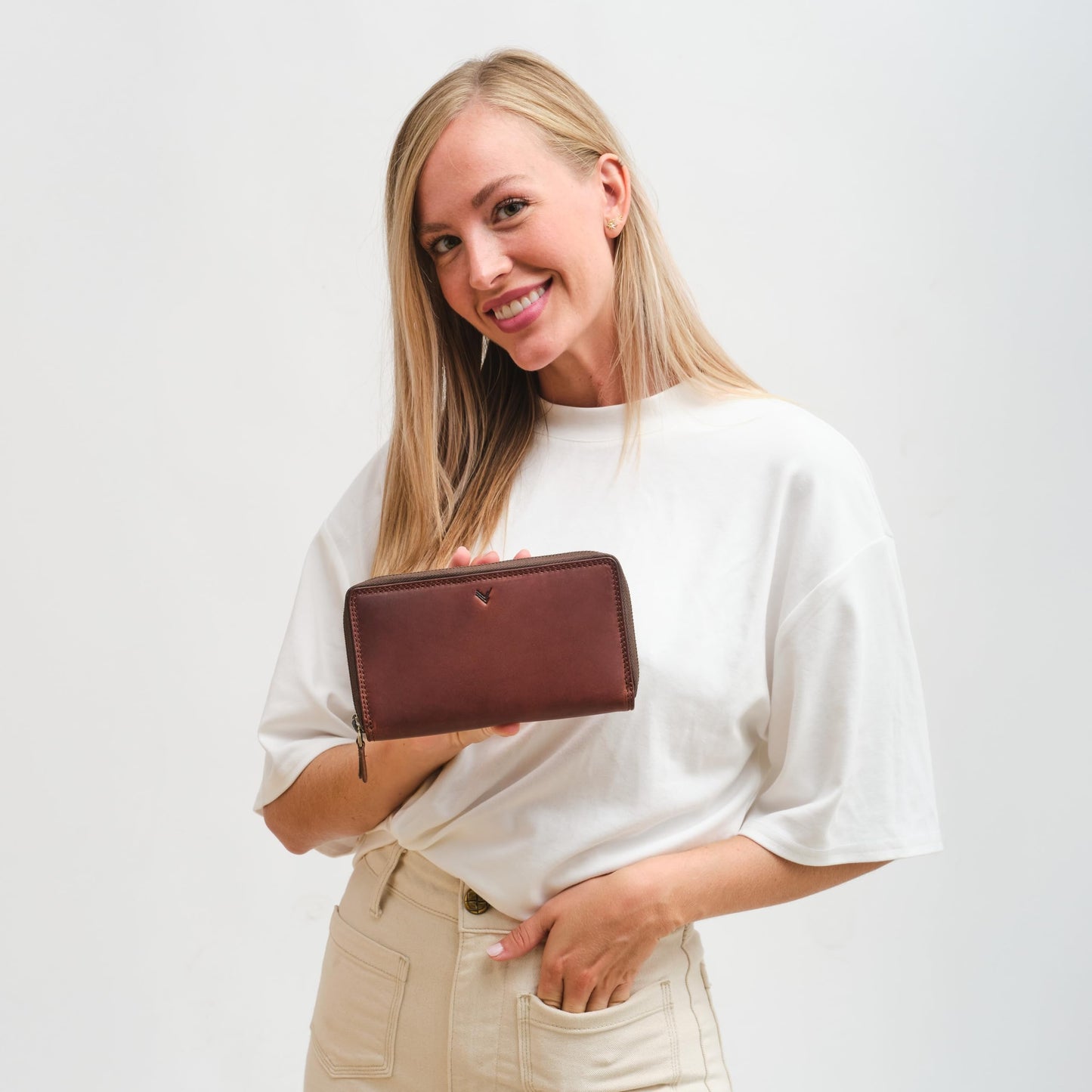 Lavalen Leather RFID Wallet Women – Modern RFID Womens Wallet- Big Multiple Compartments – Credit Card Holder – Handcrafted Genuine Leather -Carteras de Mujer Piel.