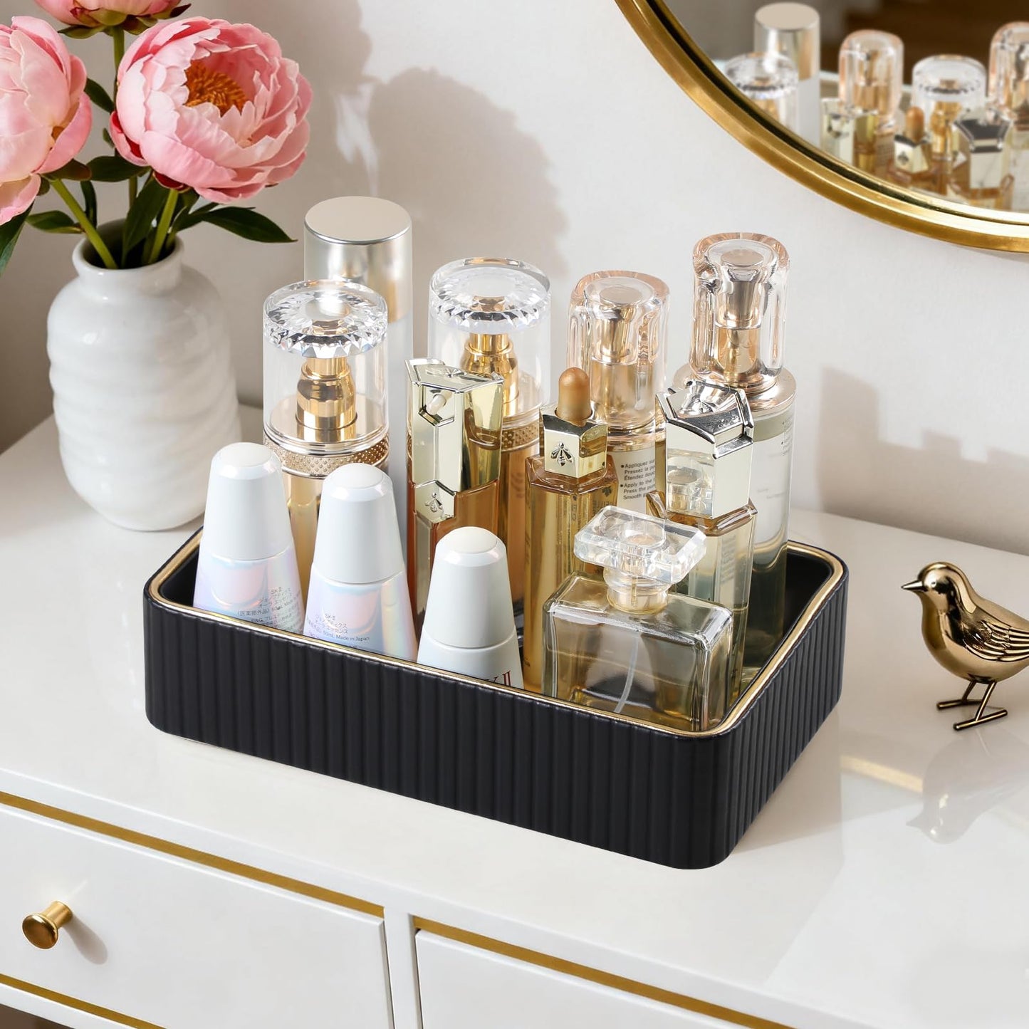 MEIBOOCH Desk Organizer Tray, PU Leather Nightstand Organizer Perfume Valet Tray for Men Women, Decorative Vanity Trays Trinket Dish Key Bowl for Entryway Table (Black, Small)