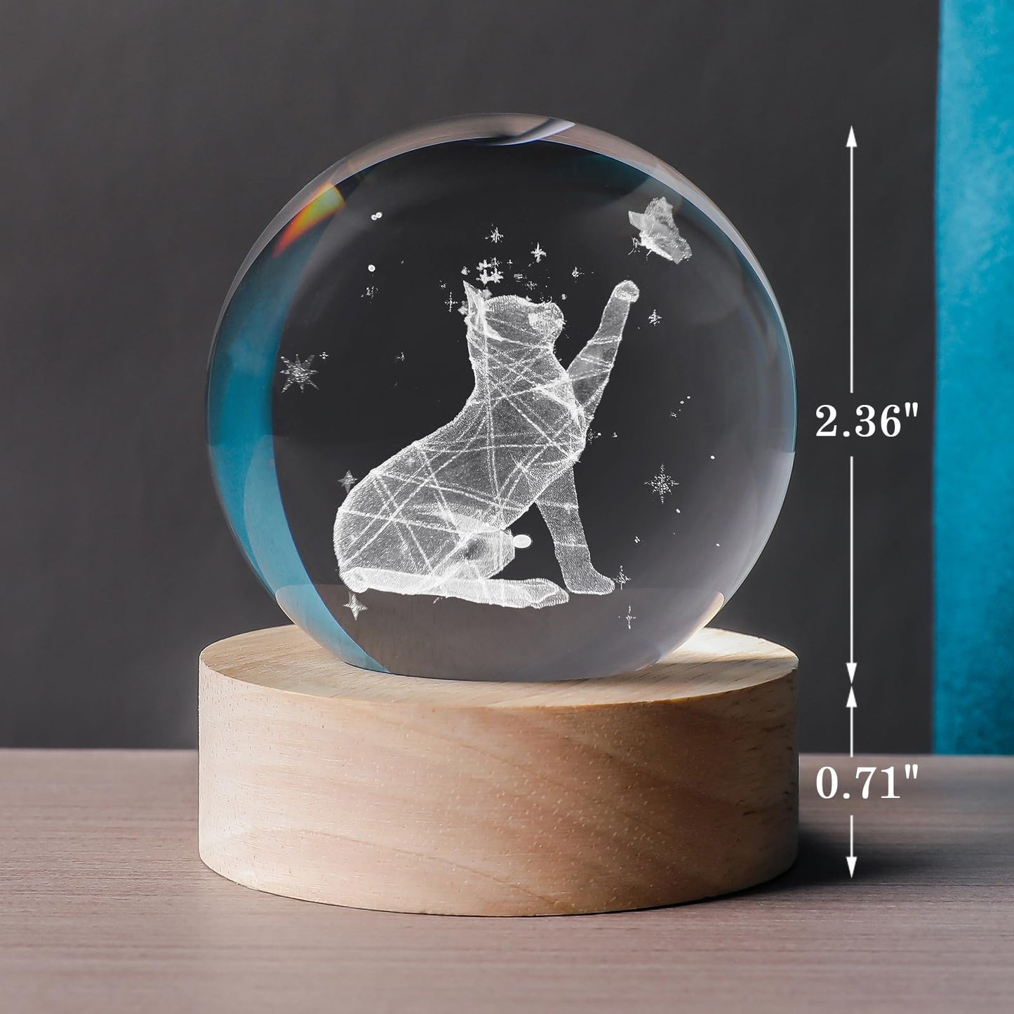 QIANRUNA 60mm 3D Crystal Ball Cat Lover Gifts for Women Cat Themed Sympathy Figurines Decor Gifts with Wooden Light Base