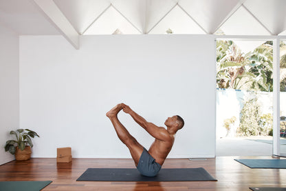Manduka GRP Adapt Hot Yoga Mat - For Women and Men, Durable, Non Slip Grip, Sweat Resistant, 5mm Thick, 71 Inch, Jet Black