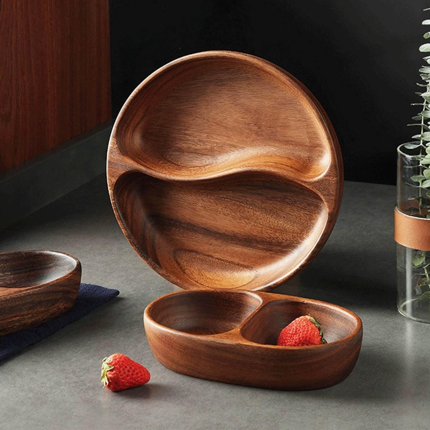 Wood Divided Servings Tray Dinner Platters Round Candy Tray Fruit Plate For Party Dishes Snacks Dried Fruit Easy To Use