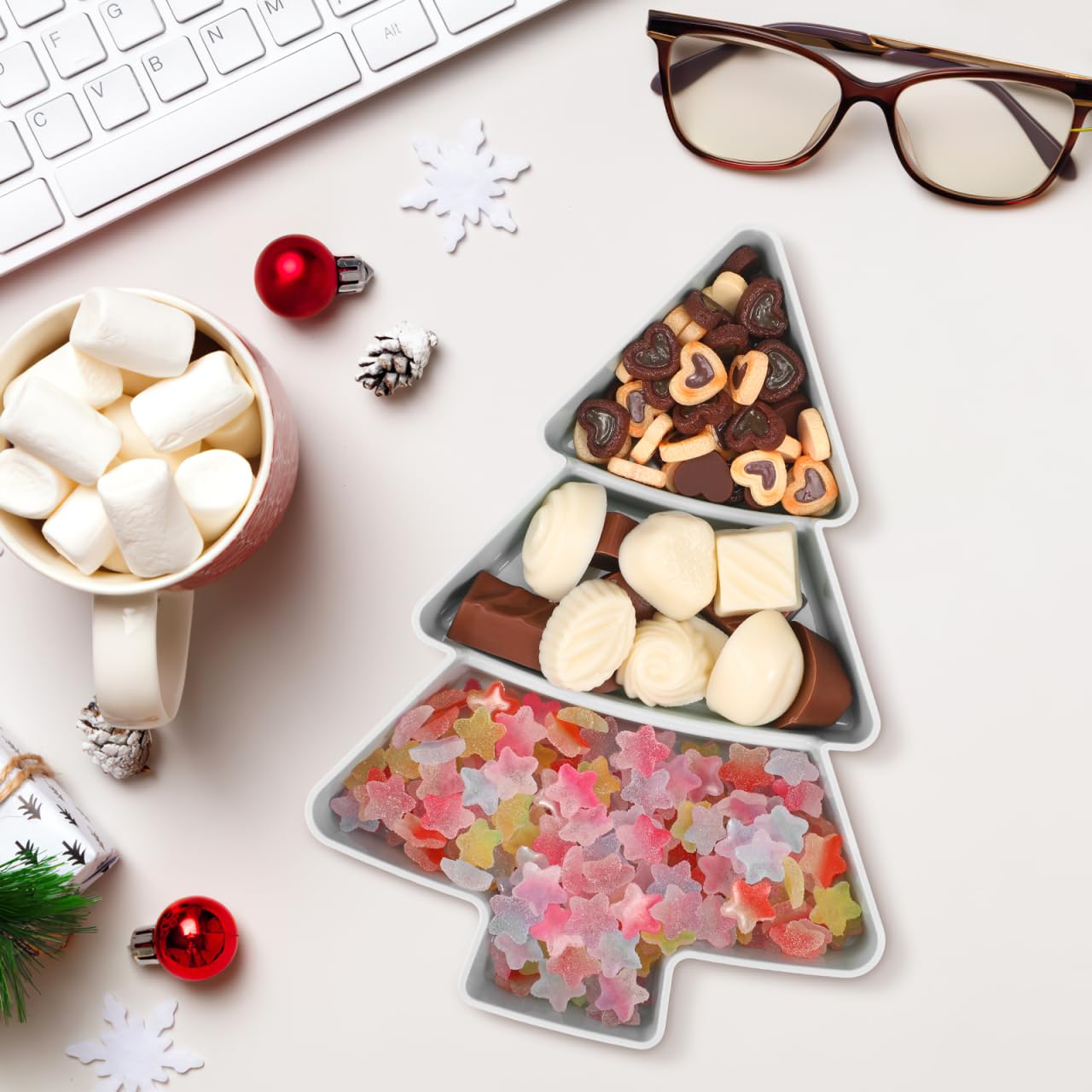 Christmas Tree Shaped Platter Divided Serving Tray Christmas Candy Dish Snack Serving Plate Fruit Nuts Desserts Container Food Platter for Holiday Party Decorations