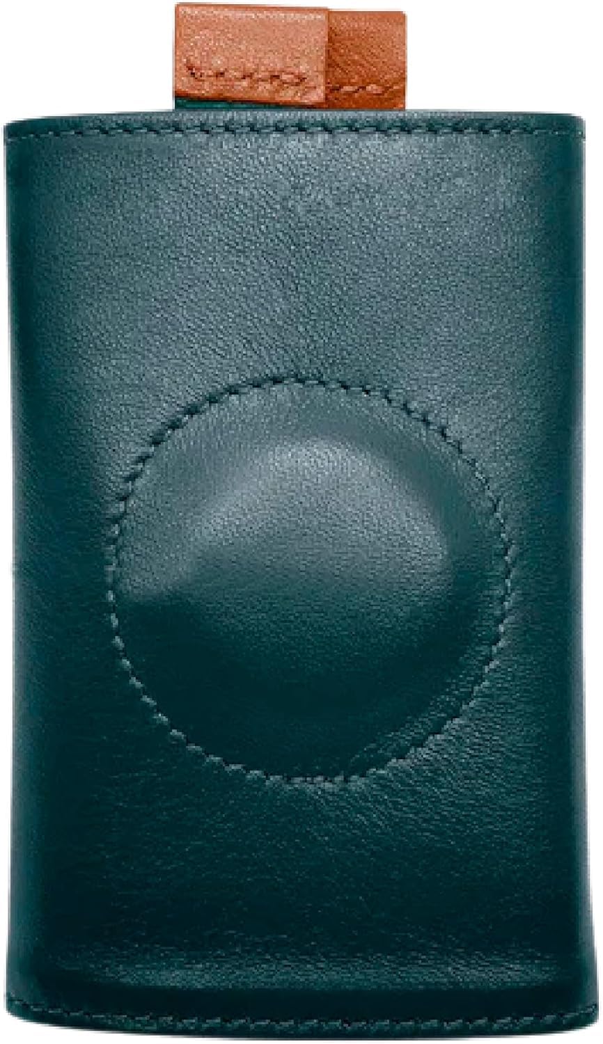 The Frenchie Co. - Speed Wallet - Slim front-pocket wallet with integrated Apple AirTag holder - Quick-access pull tab for fast card ejection - RFID blocking, fits up to 8 cards & folded cash