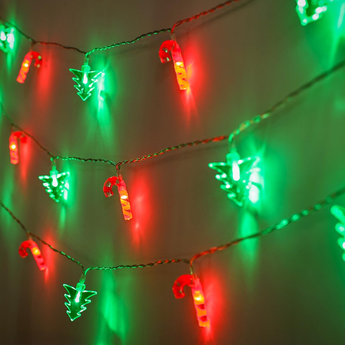 Christmas Decorations Lights, 10.3ft 20 Led Battery Christmas Lights with Timer & 8 Modes, Green Xmas Tree & Red Cane String Lights for Xmas Tree Wreath Window Wall Home Garden Outdoor Indoor Decor