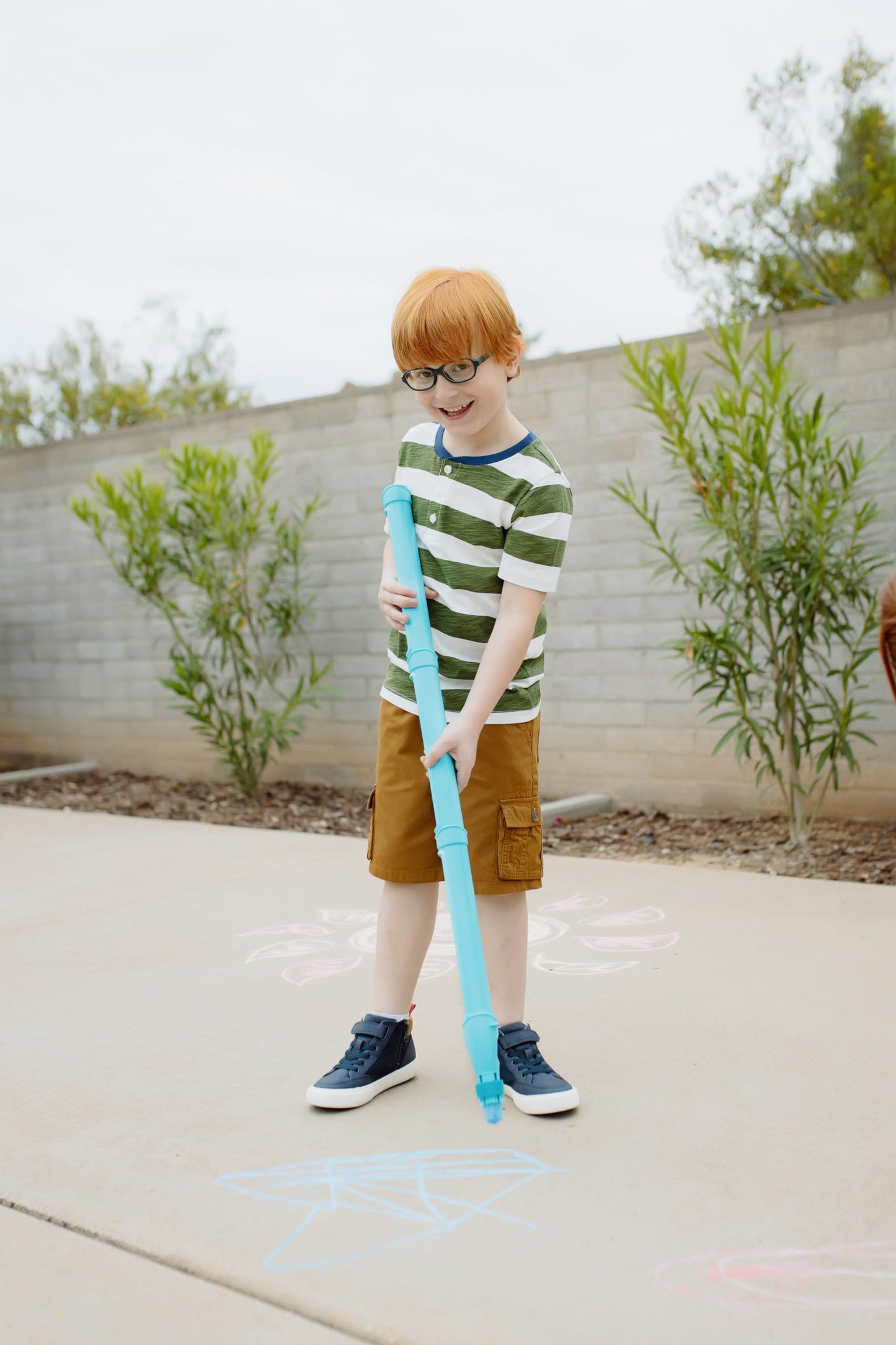 Chuckle & Roar - CHAWK! 3' Chalk Holder - Sized Perfect for Little Sidewalk Artists - Keep the CHAWK off your hands - Ages 4 and Up