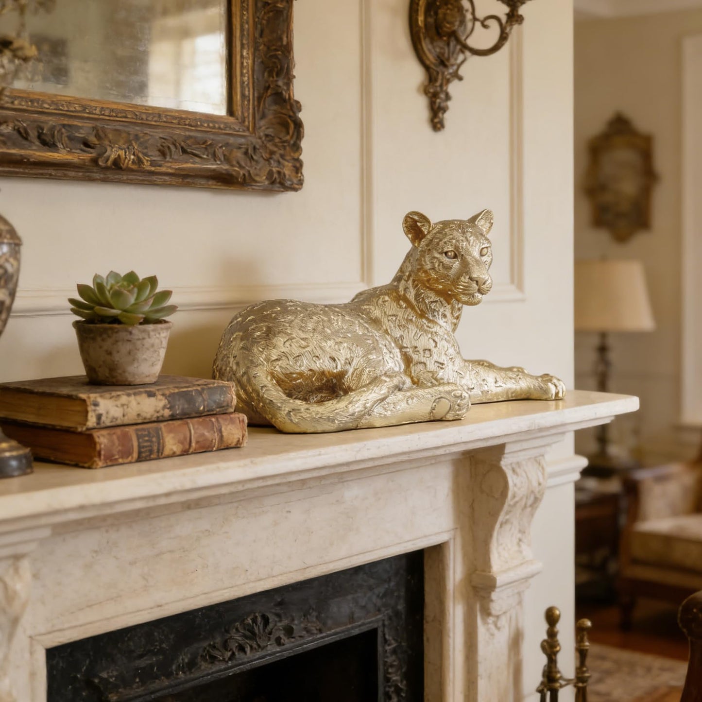 Guichifun Leopard Statue Home Decor Accents - Champagne Gold Cheetah Figurines for Shelf Bookshelf TV Stand Decor Bedroom Office Decorations Ideal Gift for Animal Lovers 12 x 6.8 x 5.2 Inch