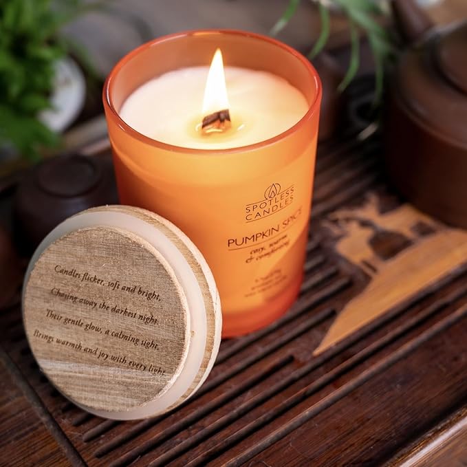 Pumpkin Spice Candle - 275g/9.7 oz Pumpkin Candle in Orange Frosted Glass Jar with Wooden Lid and Wooden Crackling Wick in Luxurious Gift Box - Cosy, Warm and Comforting