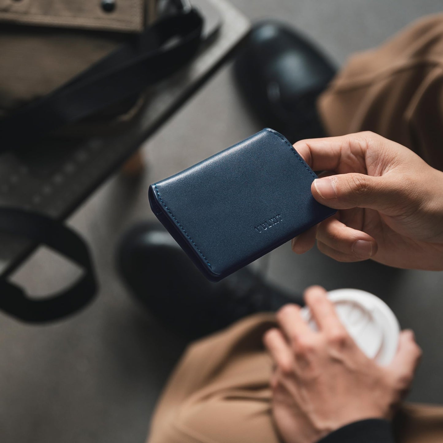 VULKIT Slim Minimalist Card Holder RFID Blocking Leather Credit Card Holder Front Pocket Wallet Magnetic Closure