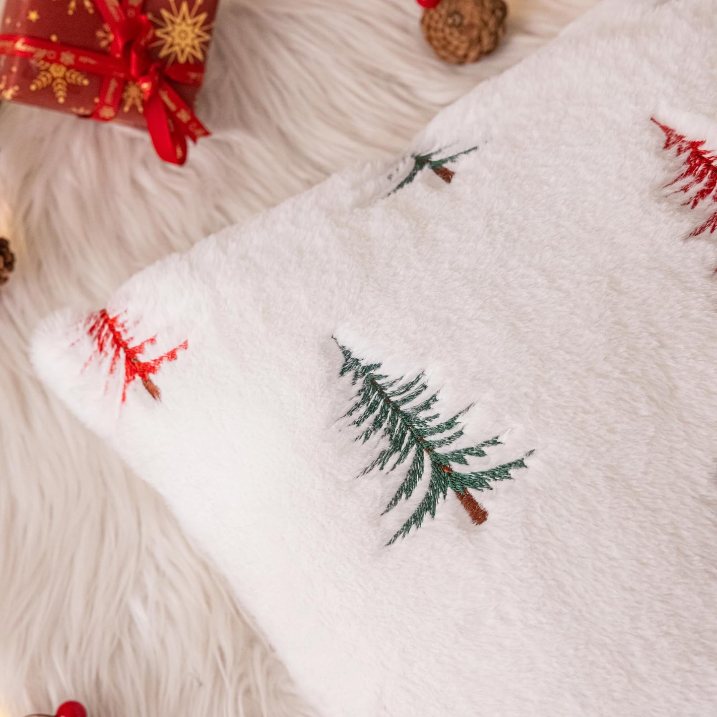 AQOTHES Christmas Tree Green Red Throw Pillow Covers 18x18, Soft Faux Fur Embroidered Throw Pillows for Couch Sofa Cushion Covers Holiday Home Decor