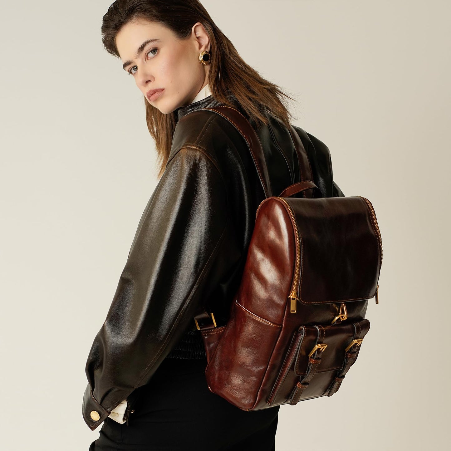 Time Resistance Leather Backpack - Laptop Travel Bag Rucksack up to 15” - Bag for Men and Women (Brown)