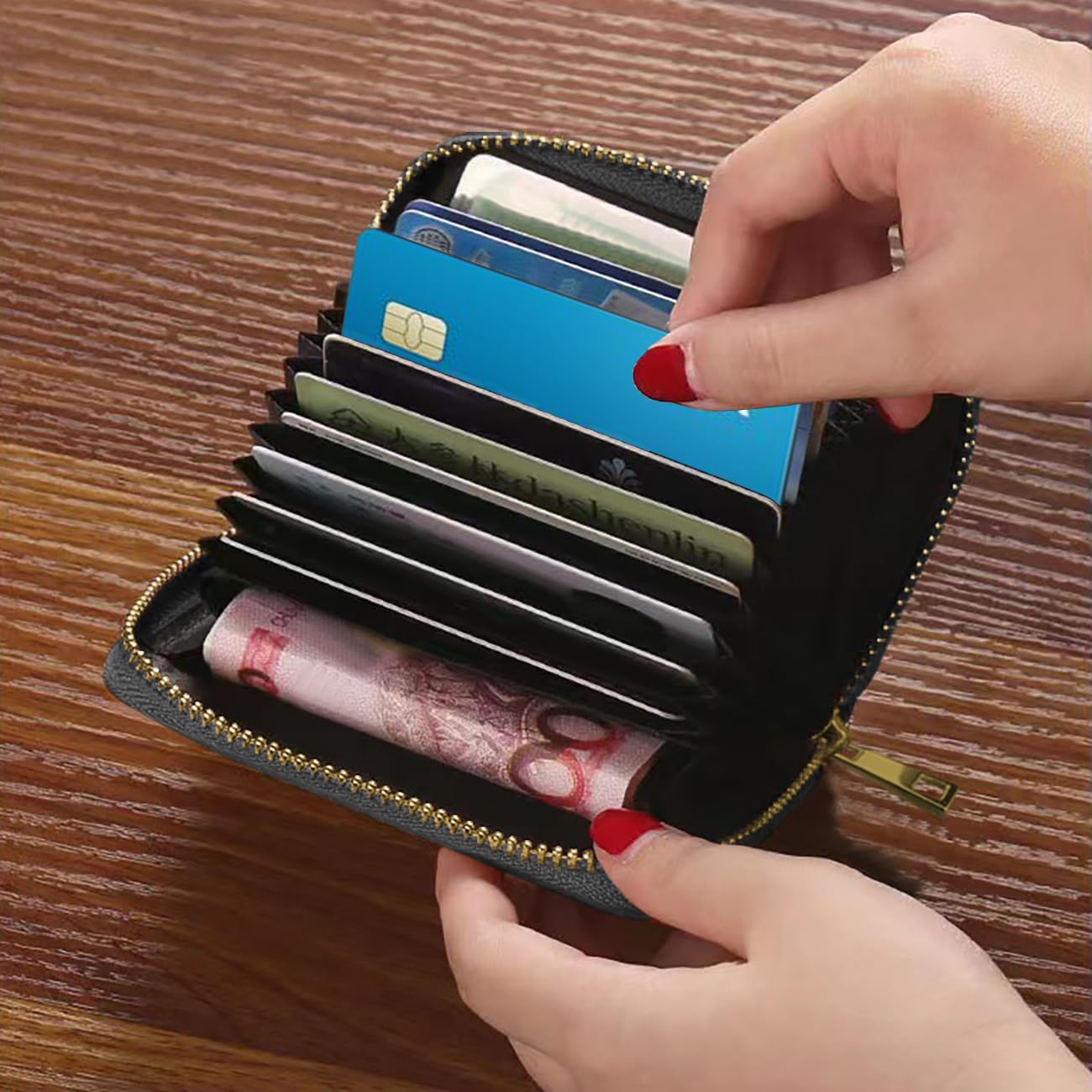 WEUIUJKILO Credit Card Holder Wallets for Women, Patriotic American Flag Bald Eagle Design RFID Blocking Small Leather Card Case Wallet with Zipper Accordion Wallets