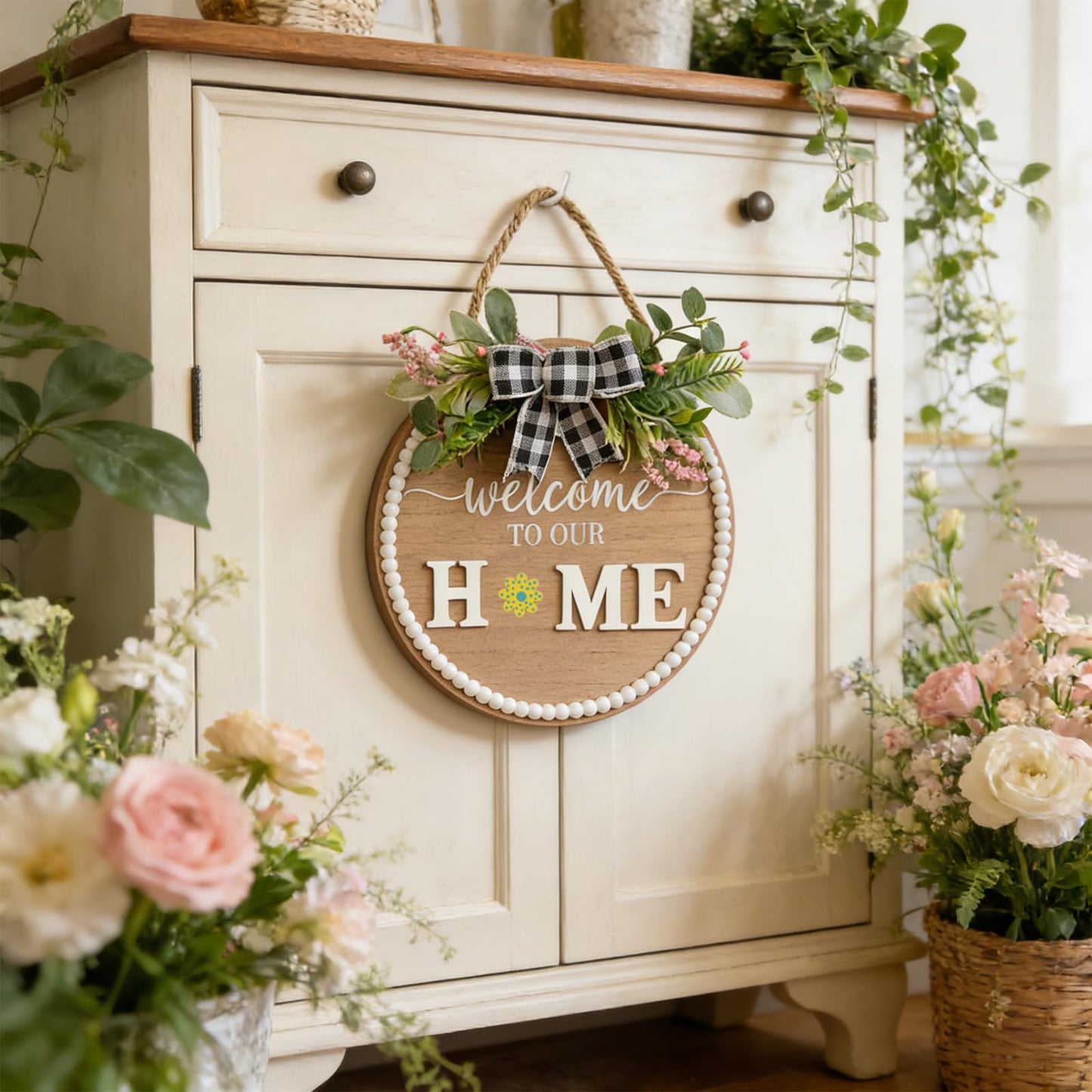 Idyllic 12 Inch Interchangeable Seasonal Welcome Sign Front Door Wreath Decor Wooden Plank with 5 Replaceable Wreaths and 12 Holiday Signs for Year Round Holiday Home Decor Front Door Fireplace
