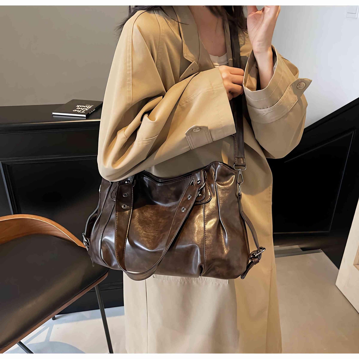 city vintage shoulder bag for women, brown soft vegan faux leather crossbody purses, large capacity hobo crossbody bag, fall fashion casual handbag