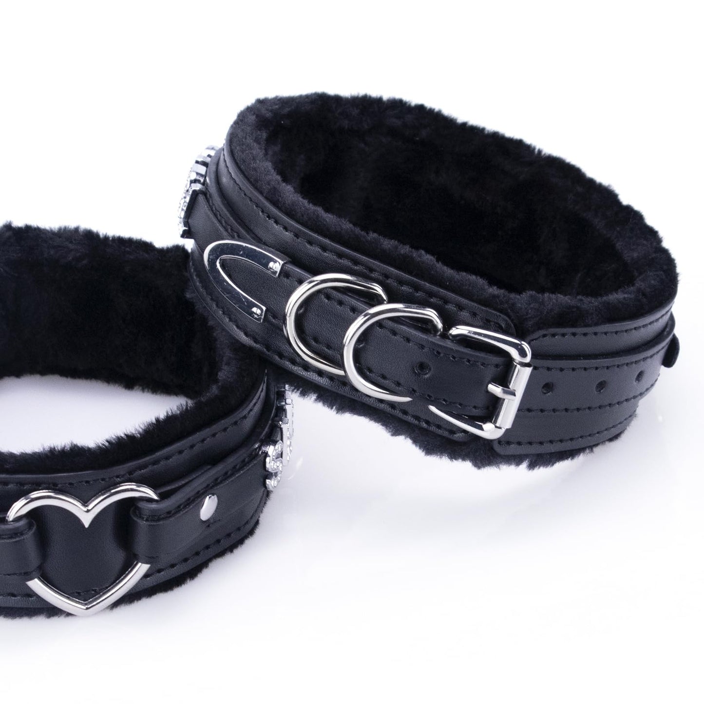 Bilisee Black Leather Heart O-ring Collar Necklace for Women, Adjustable Gothic Punk Collar with Letters Soft Furry Choker Jewelry