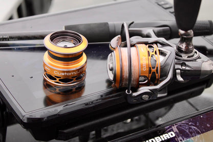 Lew’s Custom Lite 200 SS Spinning Fishing Reel, Size 200 Reel, 10+1 Bearings, 6.2:1 Gear Ratio, Tanso Tech Frame, Shallow Spool, Aluminum Speed Gears, Hybrid Carbon Drag, Reversible Retrieve, Gray