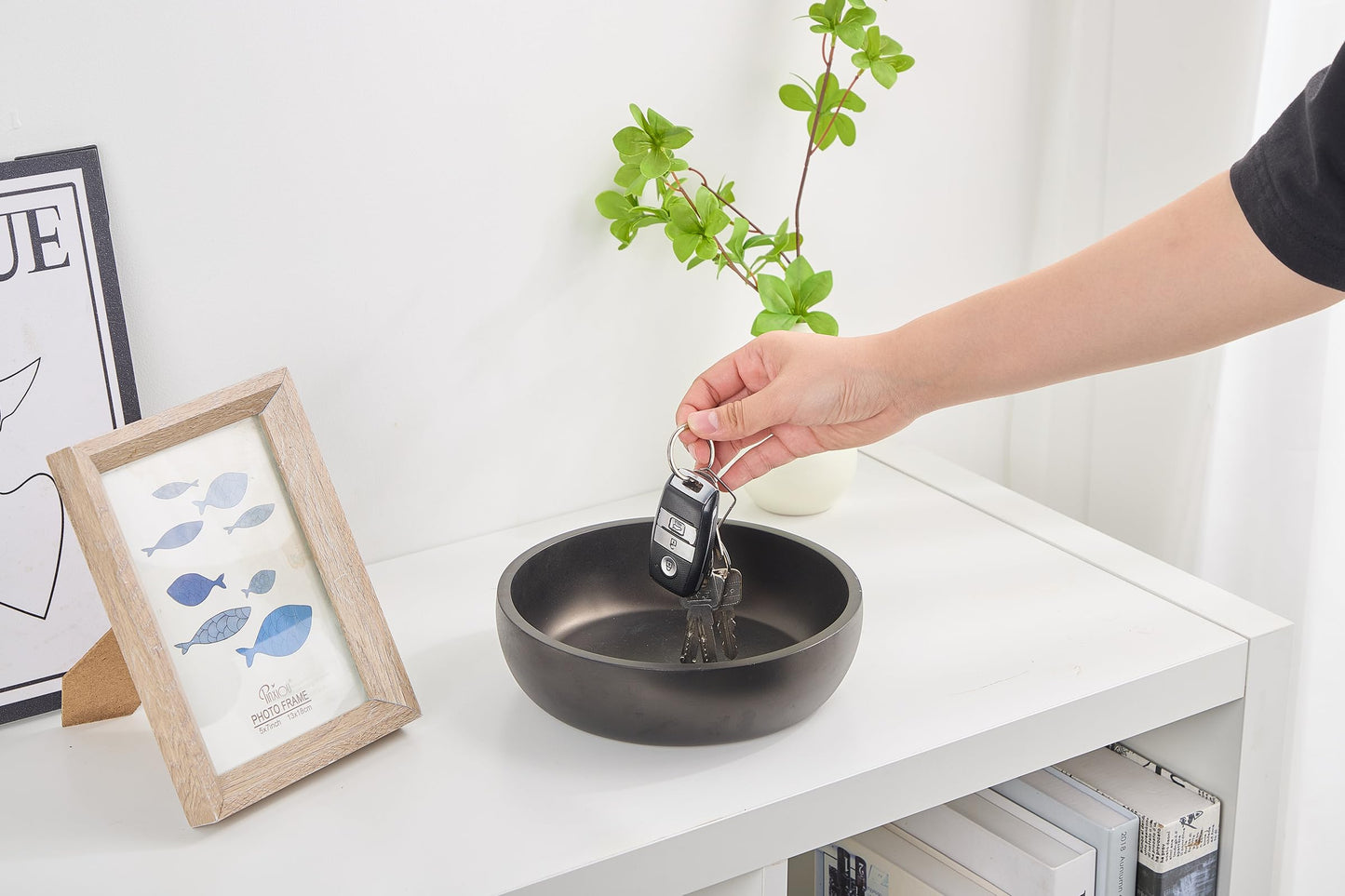 Aotea Crafts - 7.9" Concrete Large Key Bowl for Entryway Table Decor - Modern Industrial & Minimalist Decorative Key Holder Bowl for Keys- Charcoal Black- Smooth Texture - Sealed & Durable