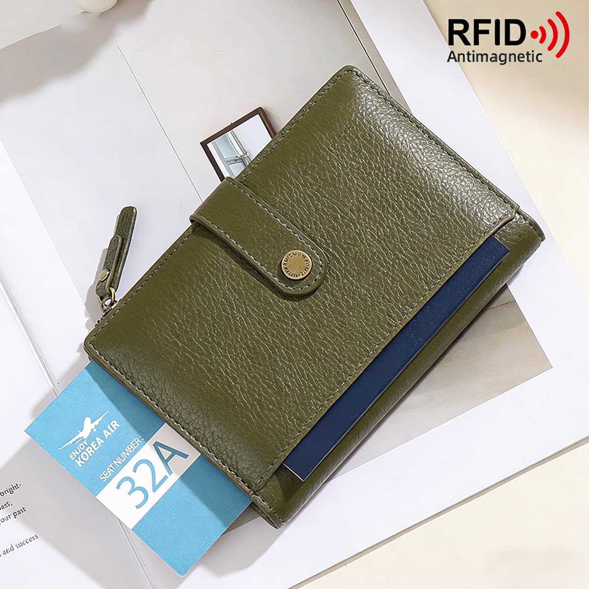 Slim RFID Blocking Passport Holder Wallet,PU Leather Travel Card Organizer,Lightweight Passport Case for Women Men (Green)