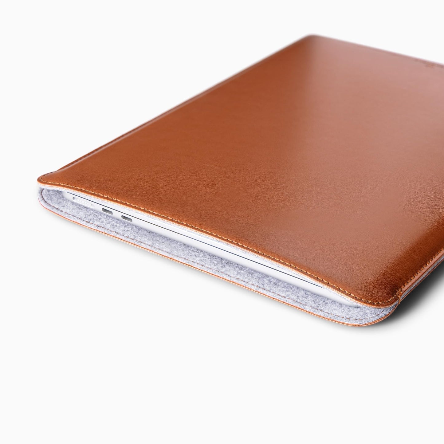 Comfyable Laptop Sleeve 14 Inch Precisely Compatible with MacBook Pro M5 M4 M3 M2 Pro/Max 2026-2021, Faux Leather Cover Case, 14 in, Brown