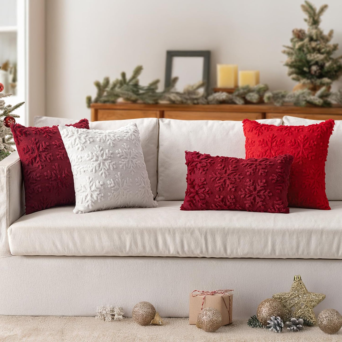 MIULEE Christmas Pure White Throw Pillow Covers Snowflakes Decorative 18×18 Inch Faux Wool Winter Festival Couch Pillow Covers Set of 2 Farmhouse Holiday Home Decors for Sofa Livingroom Bed