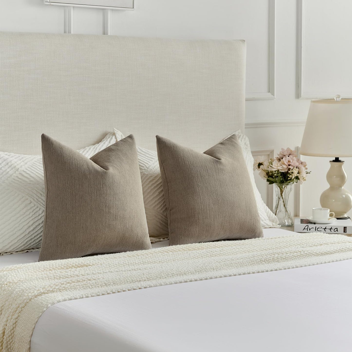 FUTEI Pack of 2 Chenille Decorative Throw Pillow Covers 18x18 Inch,Soft Cozy Faux Linen Textured Cushion Case,Farmhouse Home Decor for Couch Living Room,Coffee