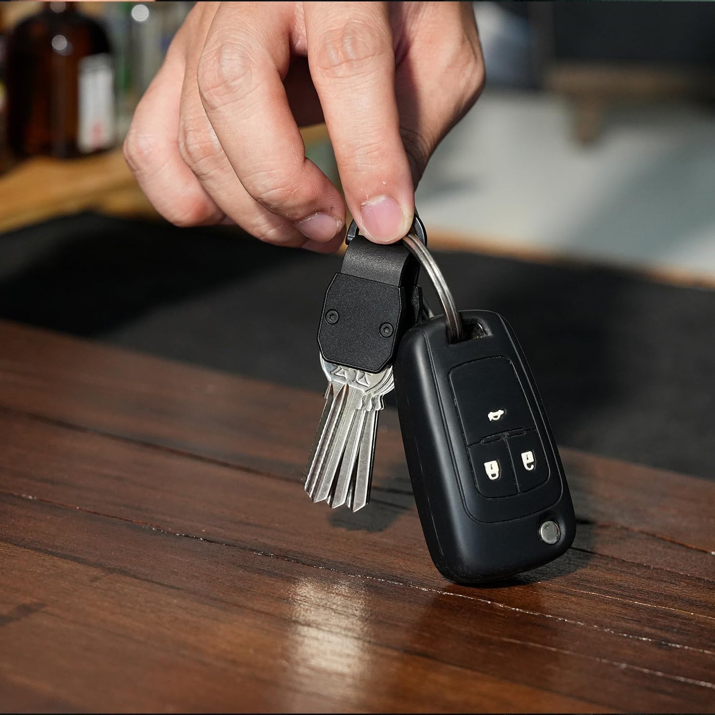 CAXGEK Compact Metallic Mini Key Organizer Keychain - Aluminum Carbon Fiber Key Holder Key Case.