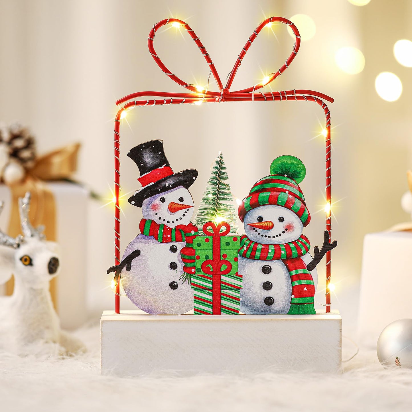 Cinnvoice Winter Snowman Tabletop Decorations Wooden Lighted Winter Snowmen Gift Box Tree Ornament with Metal Frame Red Green Battery Operated LED Light up Holiday Sign for Indoor Mantel Shelf Decor