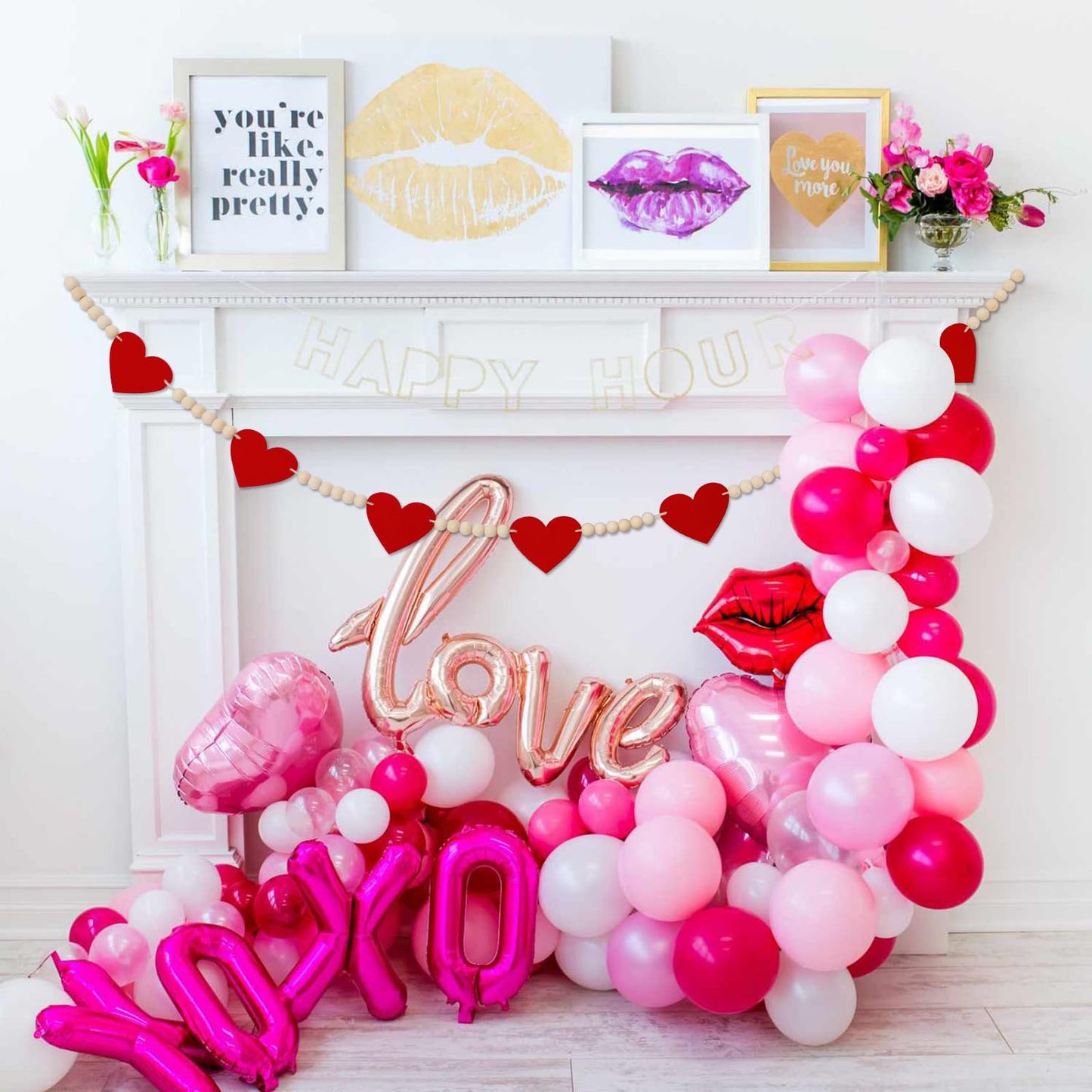 Valentine's Day Heart Decorations, Felt Hearts Wood Bead Garland Banner for Valentine's Day Decor