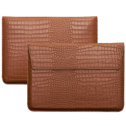 YSCLBAHUKE Crocodile Grain PU Leather Flap Envelope Laptop Sleeve Universal 13-13.3 Inch, Fits with MacBook Neo A18 Pro Chips Air/Pro 2026-2016 M5 M4 M3 M2 M1,HP Dell ASUS Lenovo Notebook,Brown ﻿