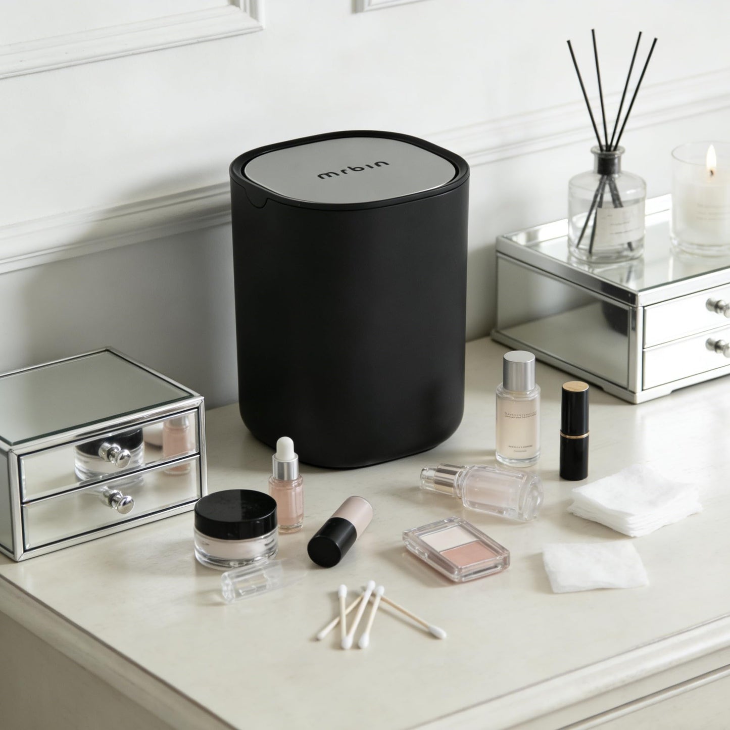 MRBIN Desk Mini Car Trash Can, 0.4 Gallon Table Top Plastic Waste Basket with Stainless Steel Lid, Small Garbage Bin for Bedroom, Coffee Bar, Vanity Countertop, Black