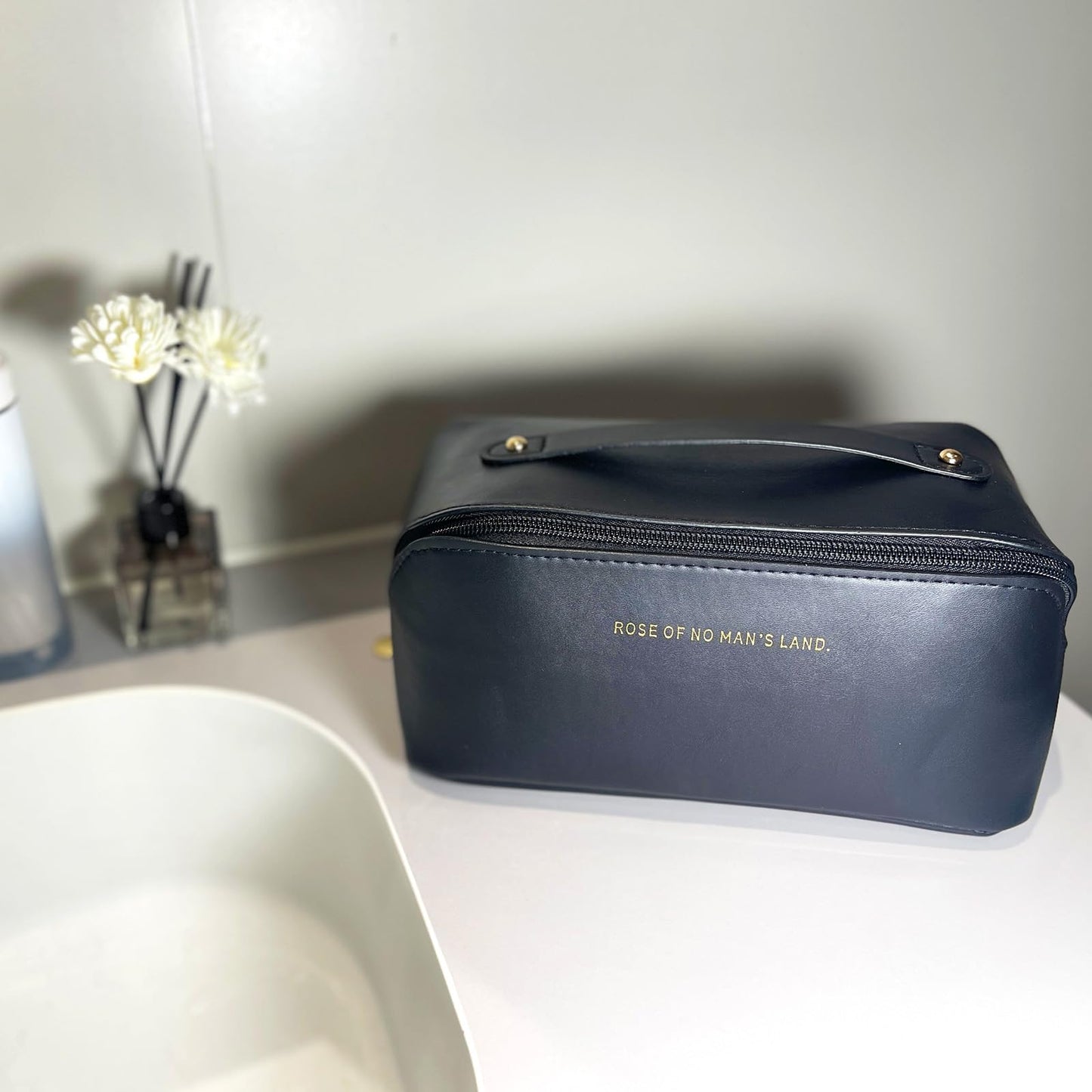 Meruya Travel Makeup Bag with 2 Mini Bags, Open Flat Makeup Bag, Large Capacity Cosmetic Bag with Divider, PU Leather Toiletry Bag for Women Waterproof, Make up Organizer with Handle, Portable Pouch