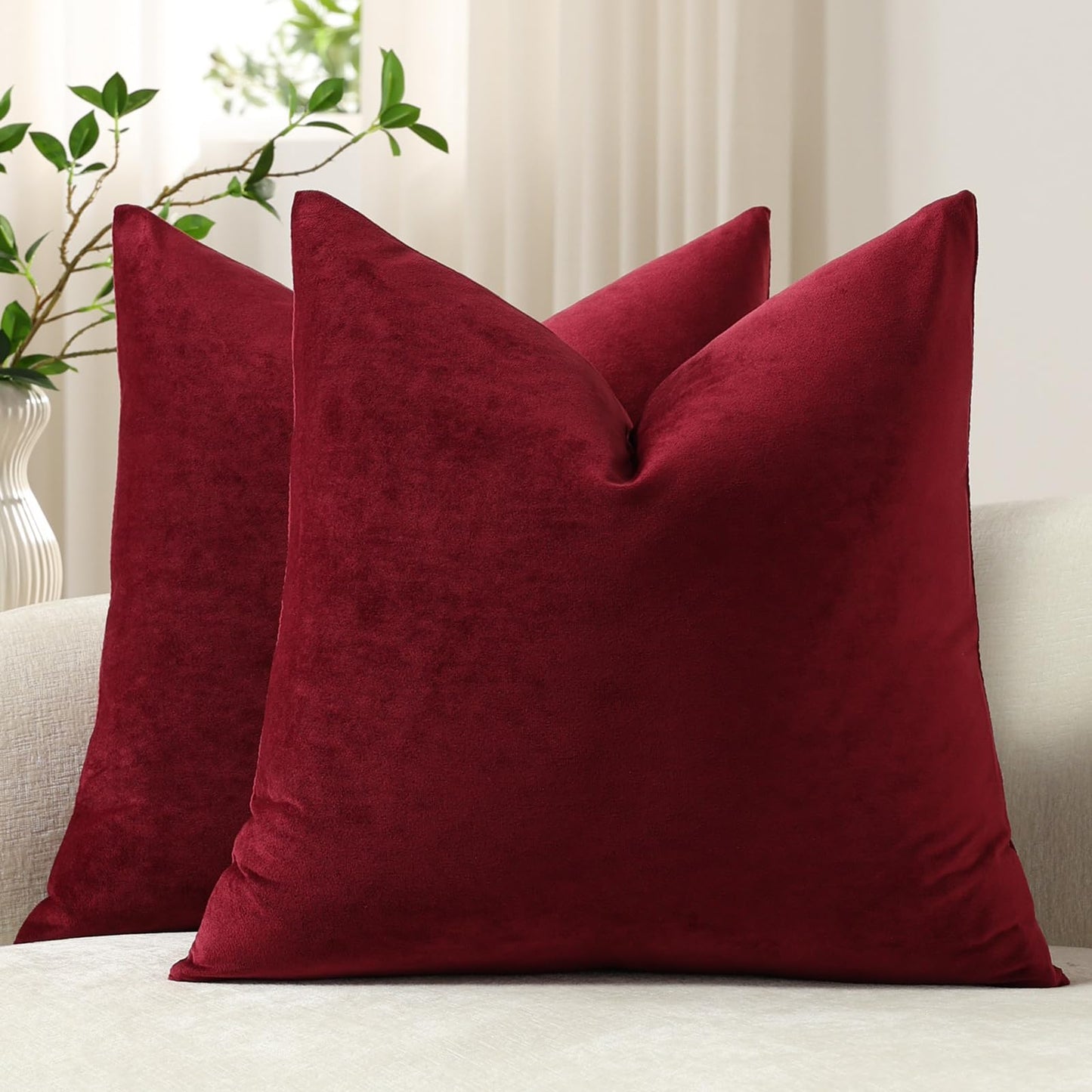 DEZENE Throw Pillow Covers 16x16 Wine Red: Pack of 2 Cozy Soft Velvet Square Modern Luxury Decorative Throw Pillow Cases for Christmas Sofa Couch Living Room Bed Home Decor