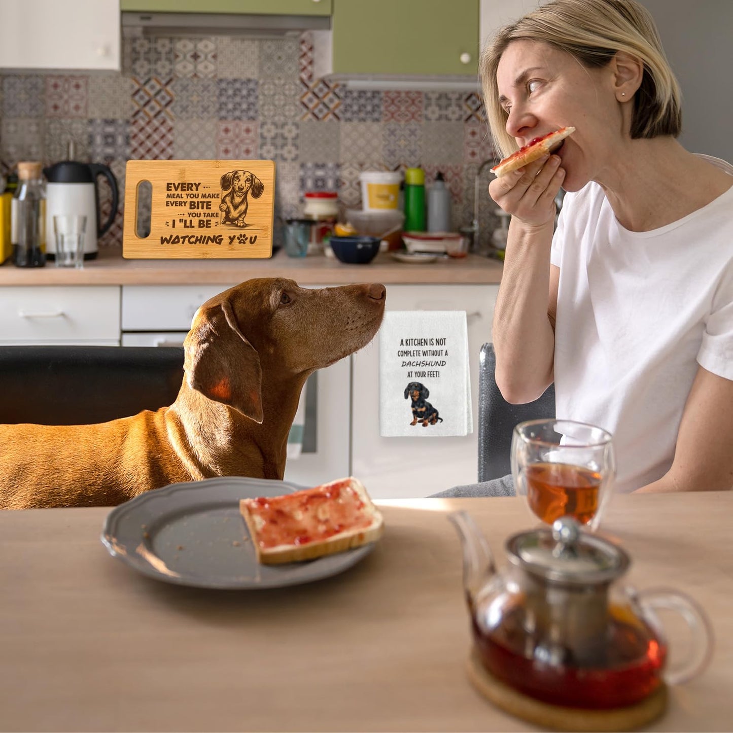 Housewarming Birthday Christmas Gifts for Dog Lovers Women Friends, Food Serving Bamboo Cutting Board Cheese Board for Home Kitchen Decor with Cute Towel, I'll Be Watching You - Dachshund Mom Dad