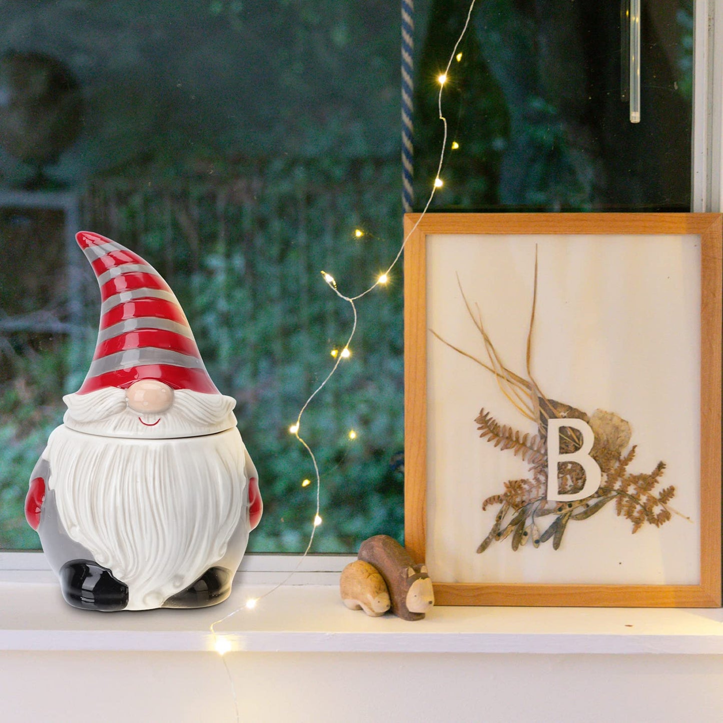 DOITOOL Ceramic Gnome Cookie Jar, Ceramic Christmas Candy Cookie Jar with Lid, for Christmas Decoration, Living Room, Centerpieces, Bedroom - 4.7 x 4.7 x 6.9 inch
