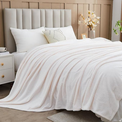 NEWCOSPLAY Super Soft Twin Blanket Ivory Premium Silky Flannel Fleece Leaves Pattern Lightweight Bed Blanket All Season Use (Ivory, Twin(60"x80"))