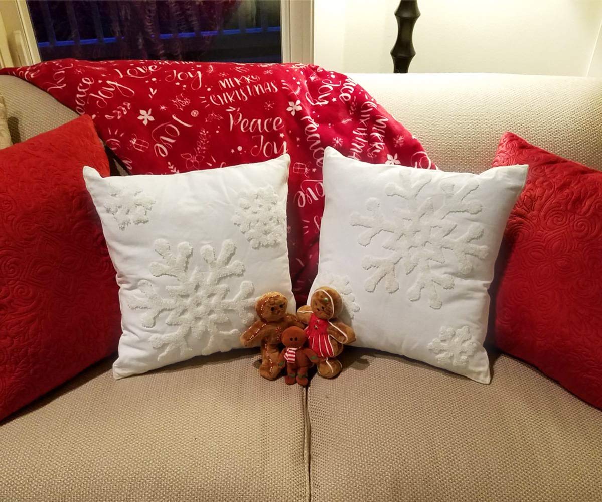 HUAGUOGUO 18 x 18 Inch 2PCs Embroideried Pillowcase，Christmas Holiday Falling Snowflake Cotton Linen Throw Pillow Cover Cushion Home Sofa Bed Car Decorative (White)
