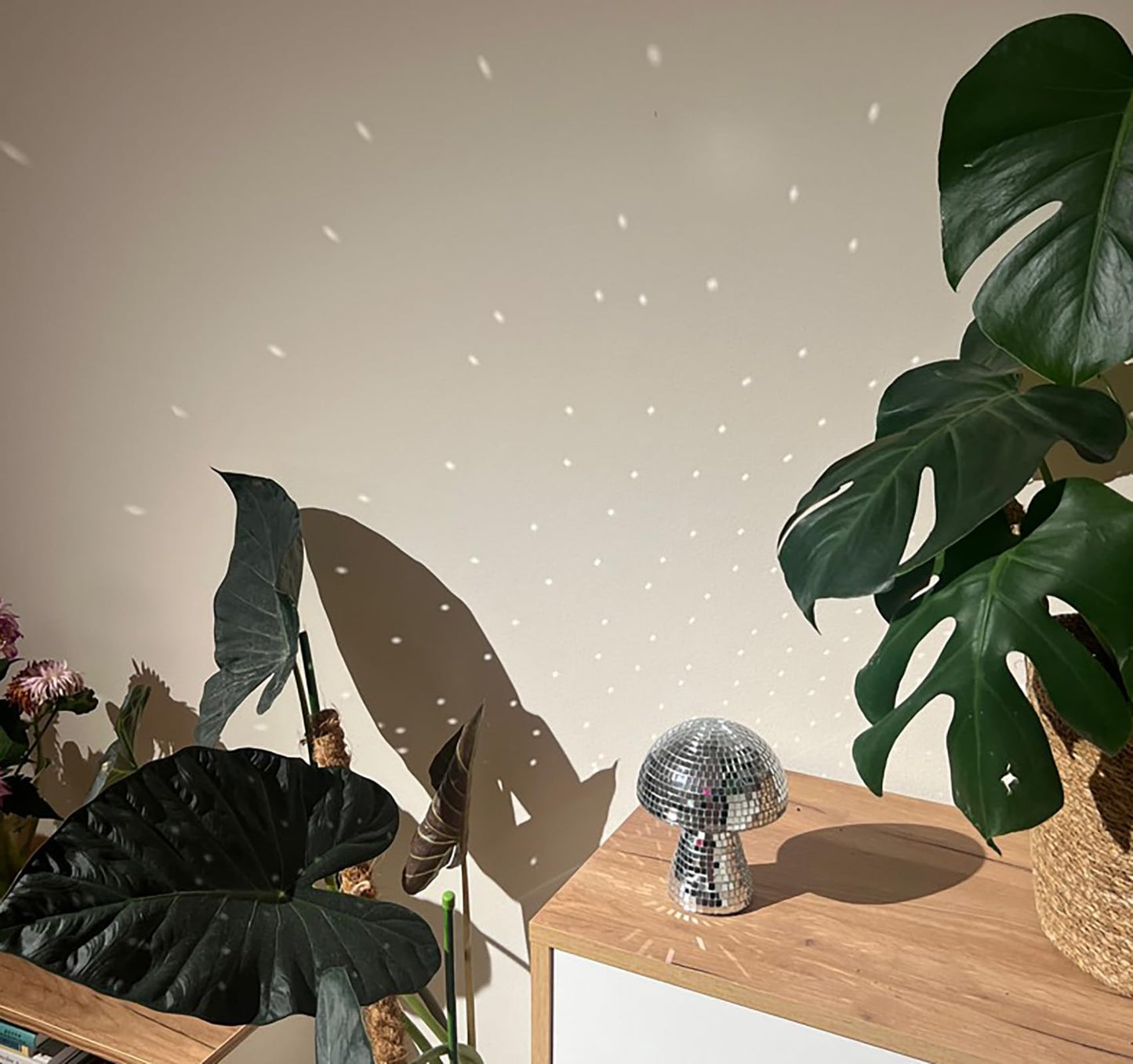 Yeehlmer Creative Mushroom Disco Ball for Party, Table Decor Mirror Retro Handmade Disco Ball Mushroom Shape Home Art Decorations,Bar Ornaments(Silver, S(5.9''))