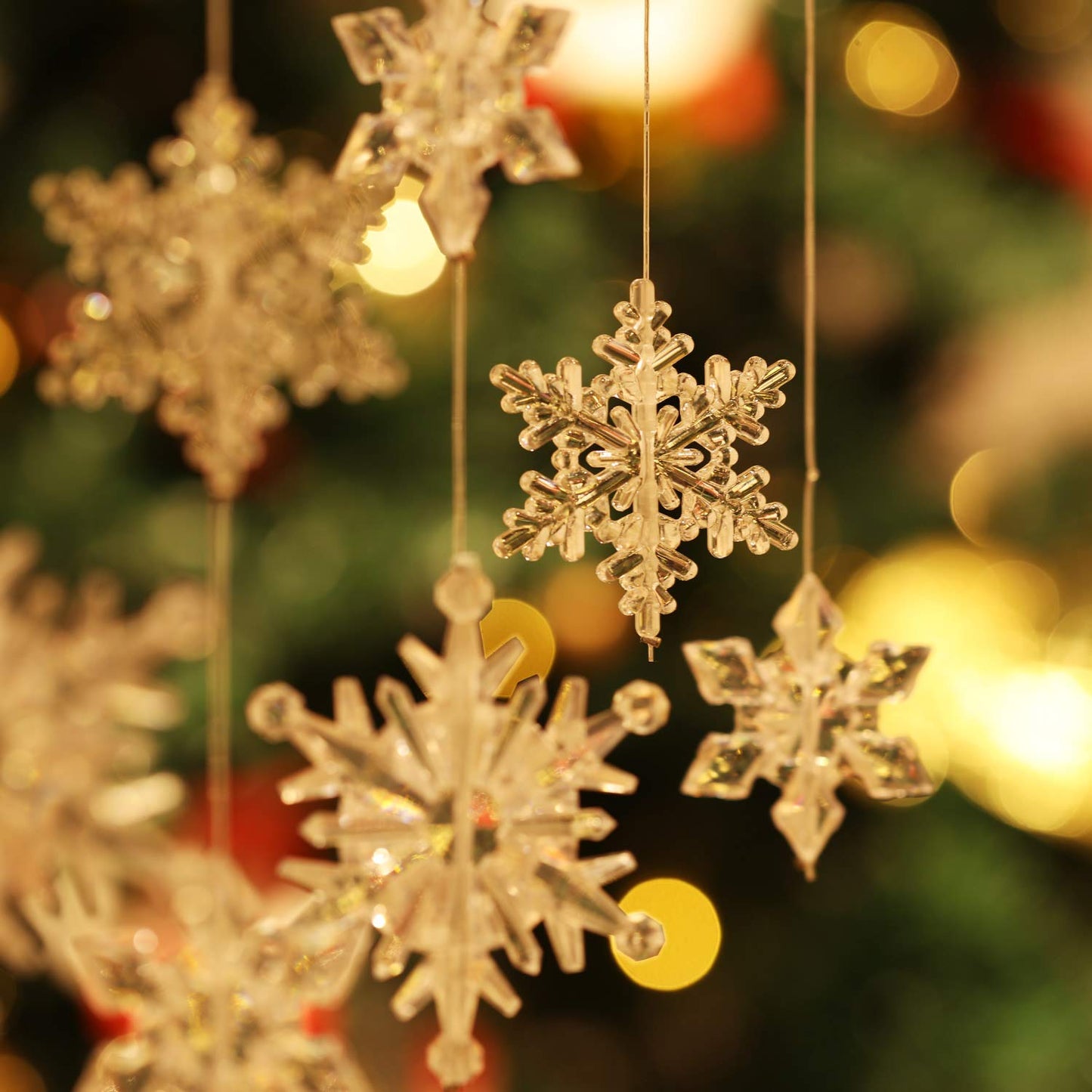 Boao 70 Pcs Crystal Snowflake Hanging Ornaments Clear Acrylic Christmas Tree Ornaments with Drop Pendants for Winter Snow Xmas Holiday Iced Party Decorations(Transparent)