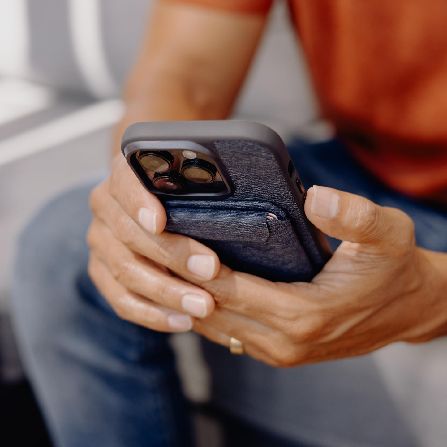 Peak Design Mobile Stand Wallet, Eclipse, Slim Profile, On-Demand Stand, Weatherproof Nylon Fabric, Connects to Mobile Cases, MagSafe Compatible, for iPhone, Samsung and Google Phones