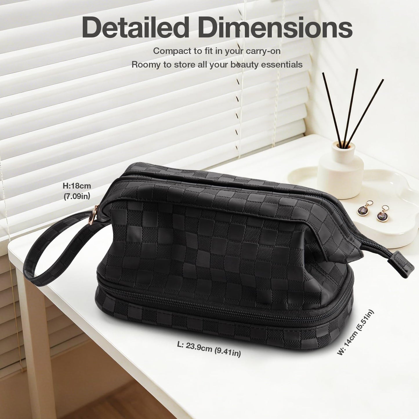 Abiudeng Large Makeup Bag for Women,Travel Makeup Organizer with Brush Holder, Dopp Kit Essentials,Waterproof Checkered Cosmetic Bag for Traveling,Multi Compartment,Cute,Spacious Capacity-Black
