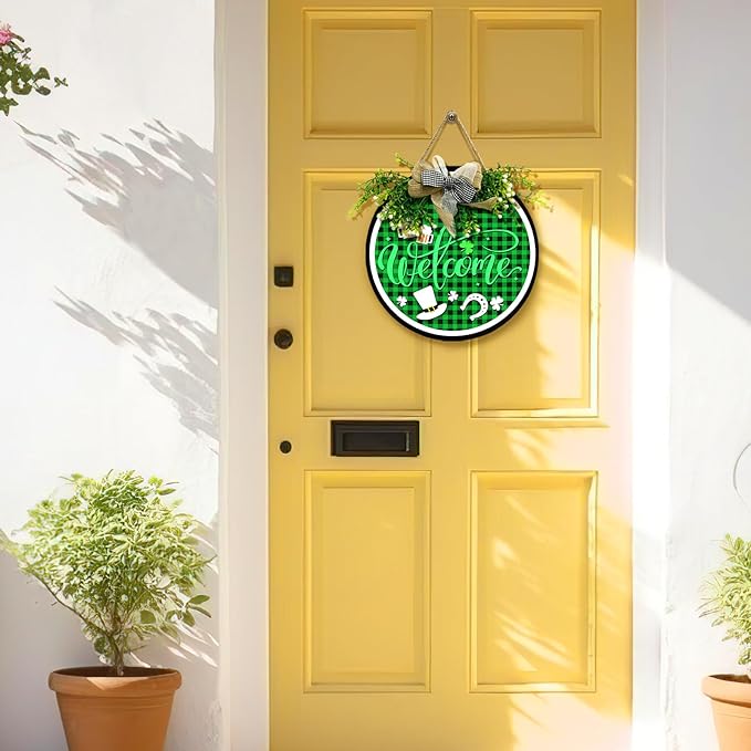 St. Patrick’s Day Door Sign for Front Porch Welcome Green Plaid Hanging Round Wood Wreaths With Bow Clover Hat Horseshoe Hanger Rustic Irish Spring Lucky Shamrock Door Signs Home Decor 12 Inch