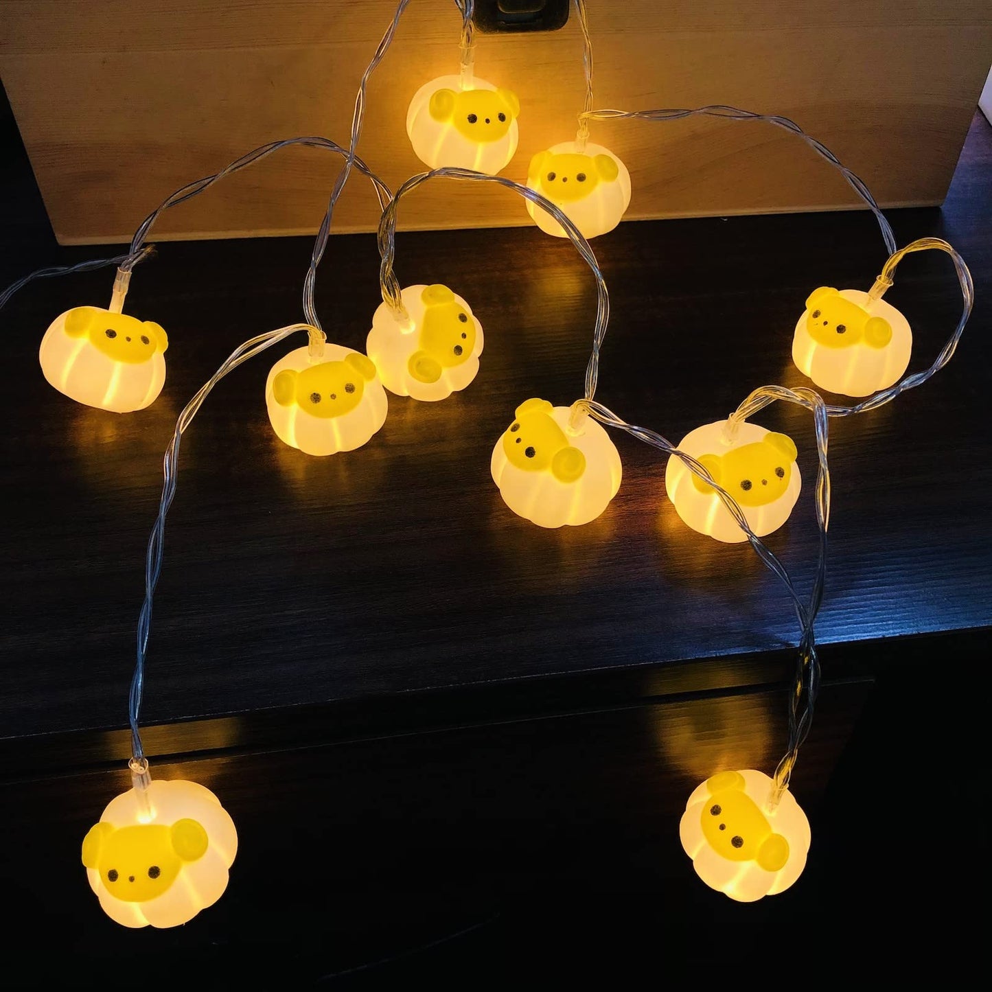 Sezrgiu Cute Painted Sheep Night Light LED Sheep Ornaments String Lights Yellow Sheep Fairy Light Battery Powered Indoor Outdoor Party Decor Night Light (10LED, Dumpling Sheep)